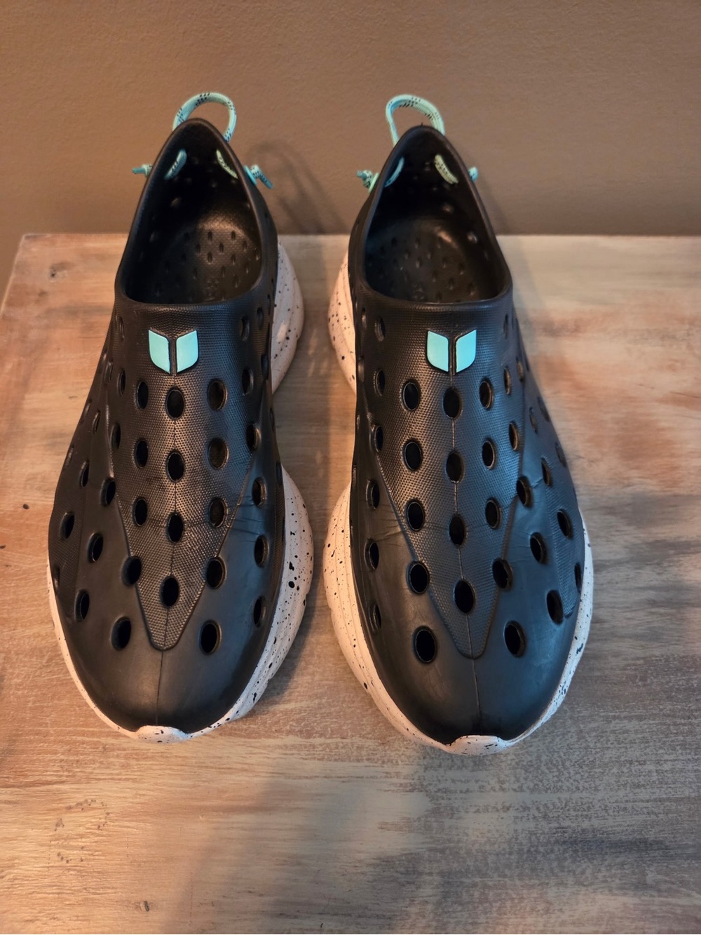 Men's Ventilated Athletic Slip-On Shoes in Black and Cream